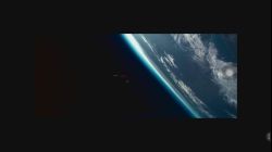 WICS2100 ส่งจาก iPad 8th ด้วย Airplay แบบ WICS2100 เชื่มอต่อผ่านสายLANกับเน็ตเวิอร์แต่ iPad ส�...