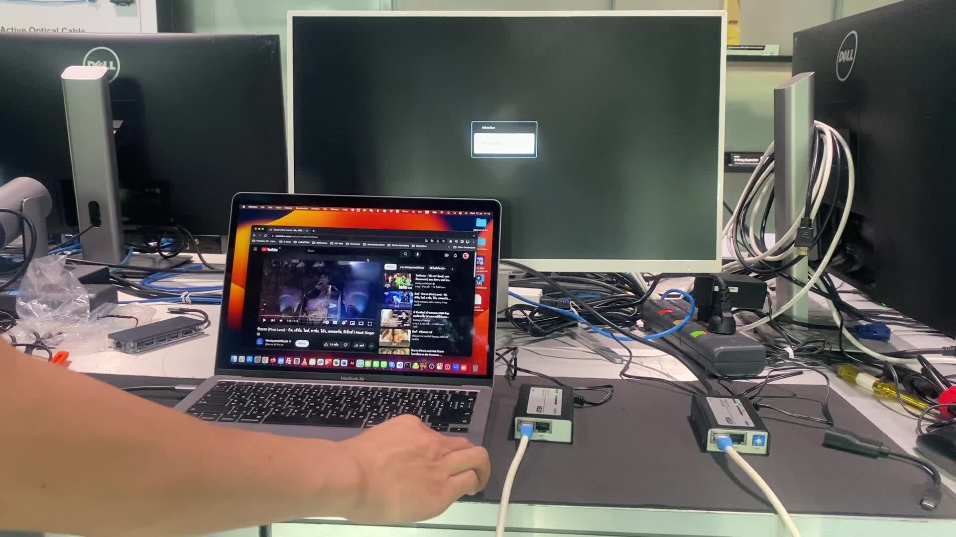 VE-800A : ต่อสาย LAN 40m 1เส้น ต่อกับ usb-c to HDMI (Macbook)